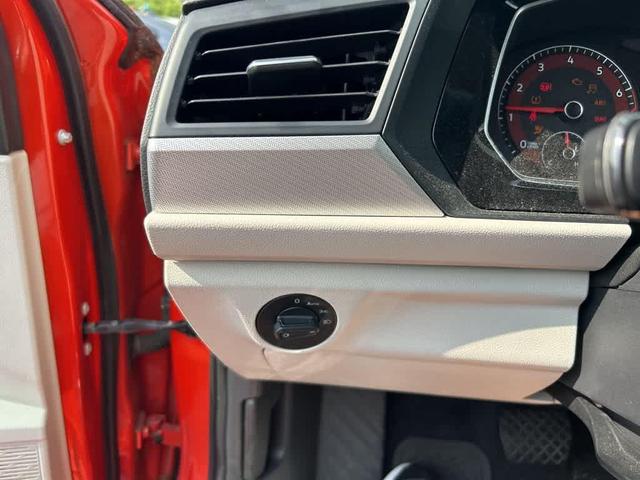Photo of 2019 Habanero Orange Metallic Volkswagen Jetta