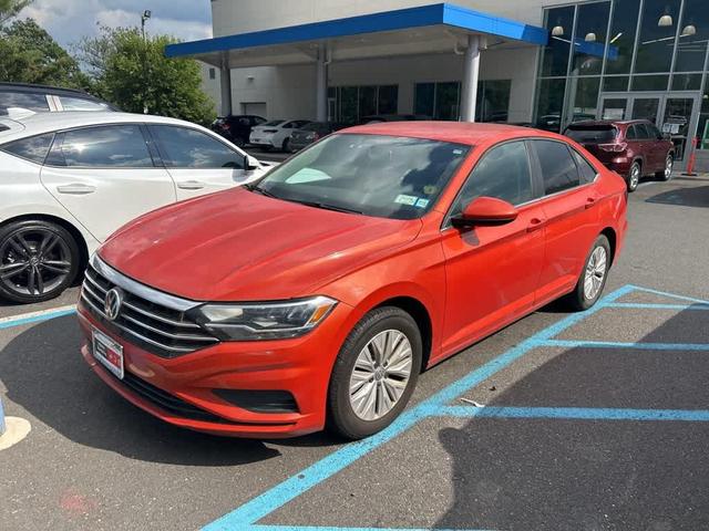Photo of 2019 Habanero Orange Metallic Volkswagen Jetta