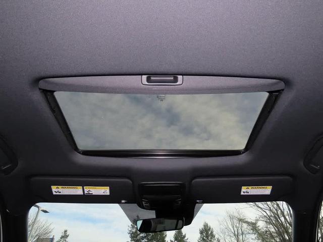 Photo of 2025 Platinum White Pearl Honda Ridgeline