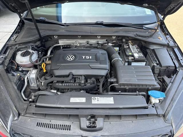 Photo of 2017 Deep Black Pearl Volkswagen Golf GTI