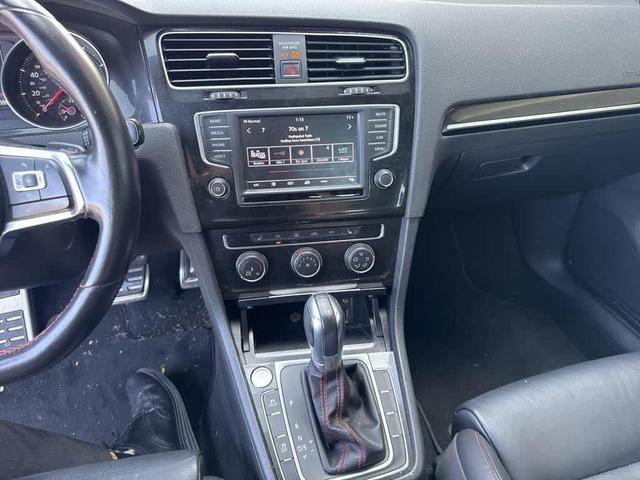 Photo of 2017 Deep Black Pearl Volkswagen Golf GTI