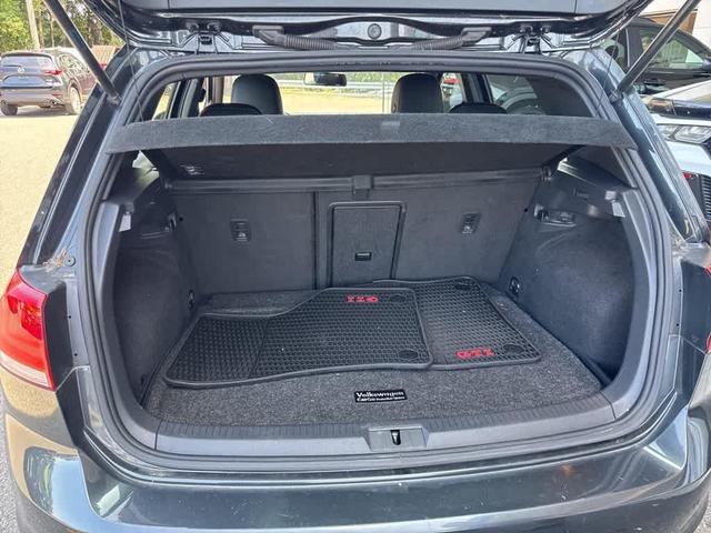 Photo of 2017 Deep Black Pearl Volkswagen Golf GTI