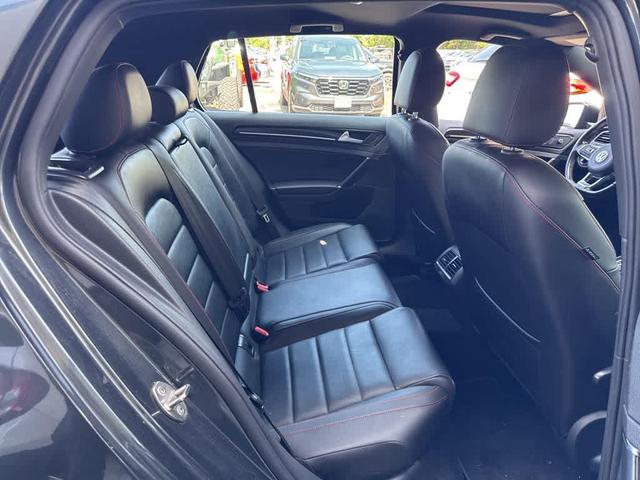 Photo of 2017 Deep Black Pearl Volkswagen Golf GTI