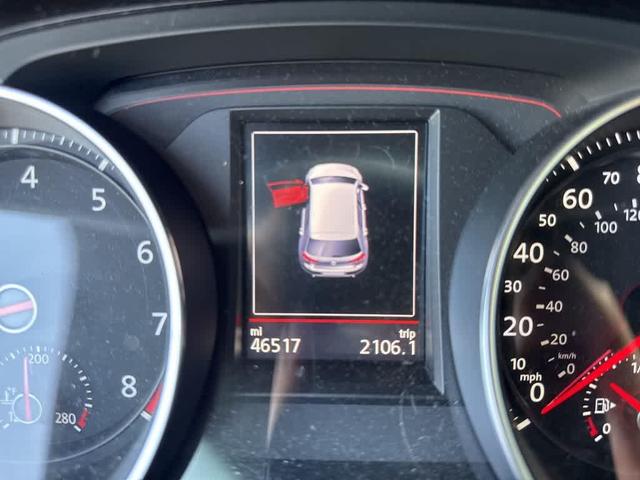 Photo of 2017 Deep Black Pearl Volkswagen Golf GTI