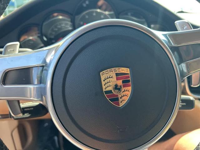 Photo of 2016 Black Porsche Panamera