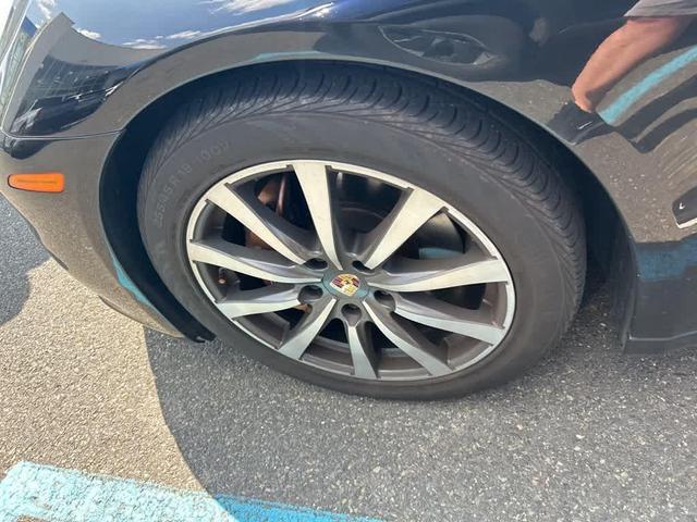 Photo of 2016 Black Porsche Panamera