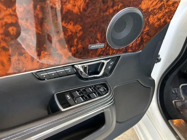 Photo of 2016  Jaguar XJ