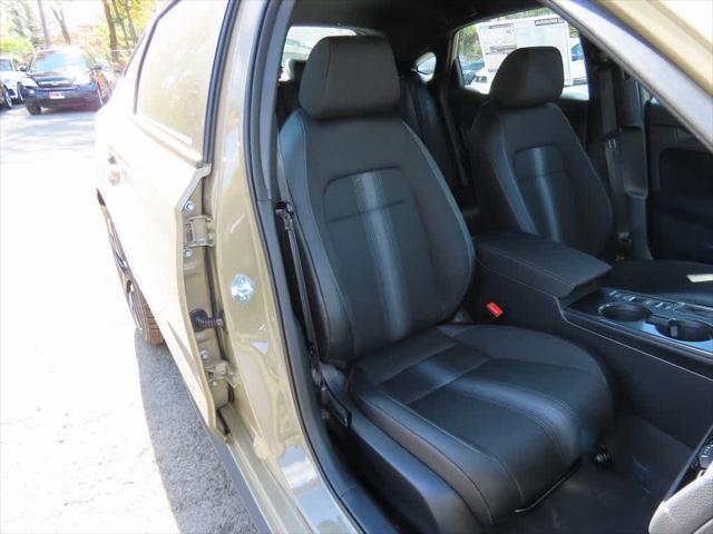 Photo of 2025 Sand Dune Pearl Honda Civic
