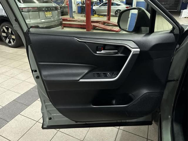 Photo of 2019 Lunar Rock Toyota RAV4