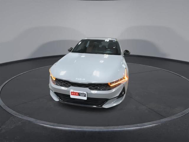Photo of 2024 Wolf Gray Kia K5