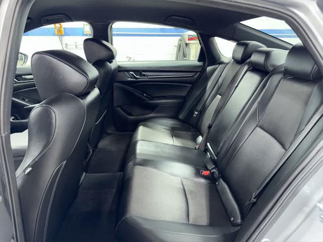 Photo of 2022 Lunar Silver Metallic Honda Accord