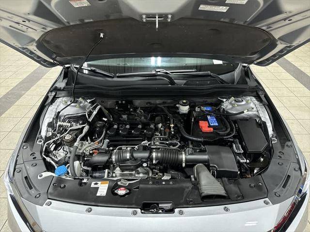 Photo of 2022 Lunar Silver Metallic Honda Accord