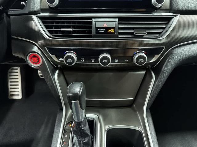 Photo of 2022 Lunar Silver Metallic Honda Accord