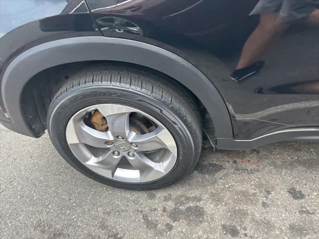 Photo of 2018 Crystal Black Pearl Honda HR-V