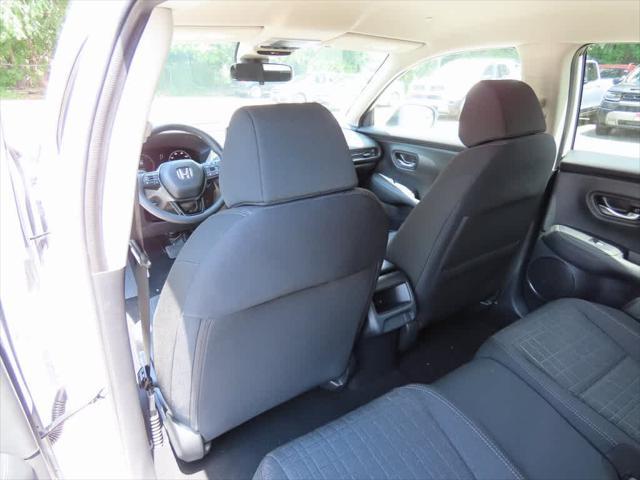 Photo of 2026 Platinum White Pearl Honda HR-V