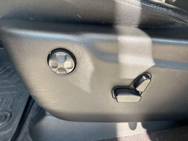 Photo of 2019 White Knuckle Clearcoat Dodge Durango