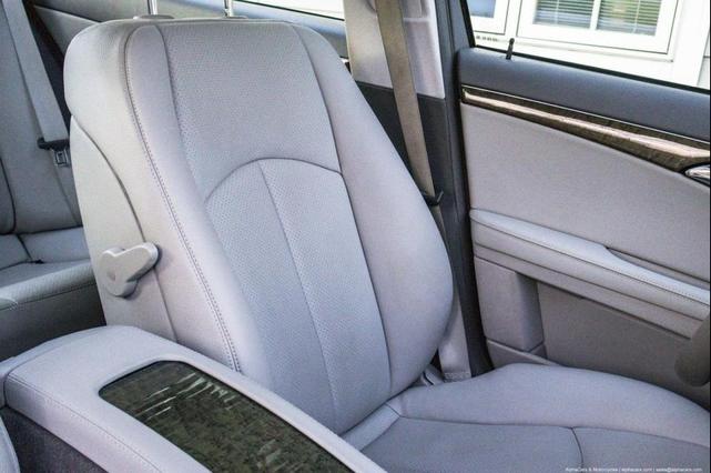 Photo of 2008 Iridium Silver Metallic Mercedes-Benz E-Class