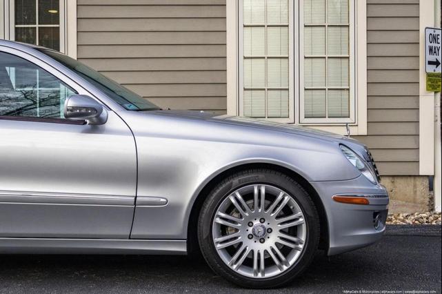 Photo of 2008 Iridium Silver Metallic Mercedes-Benz E-Class