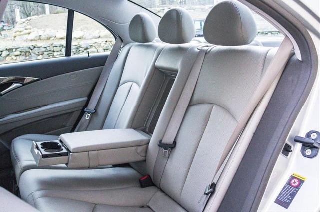 Photo of 2008 Iridium Silver Metallic Mercedes-Benz E-Class