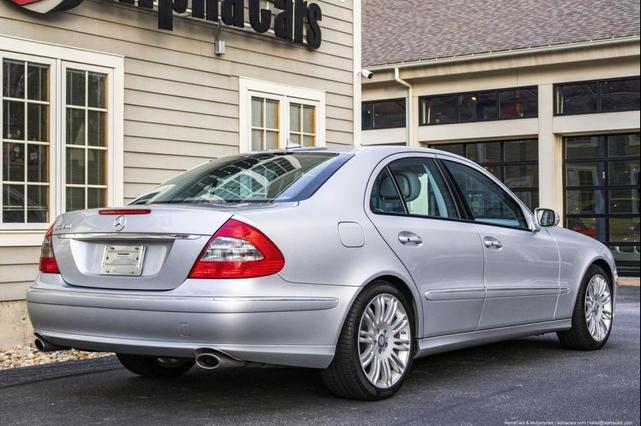 Photo of 2008 Iridium Silver Metallic Mercedes-Benz E-Class