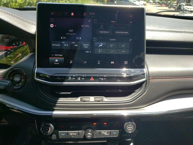 Photo of 2023 Redline Pearlcoat Jeep Compass