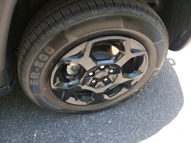 Photo of 2023 Redline Pearlcoat Jeep Compass