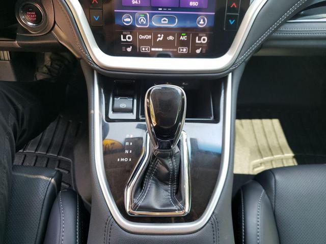 Photo of 2021 Crystal White Pearl Subaru Outback