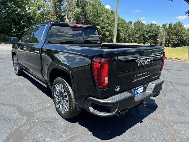 Photo of 2023 Onyx Black GMC Sierra 1500
