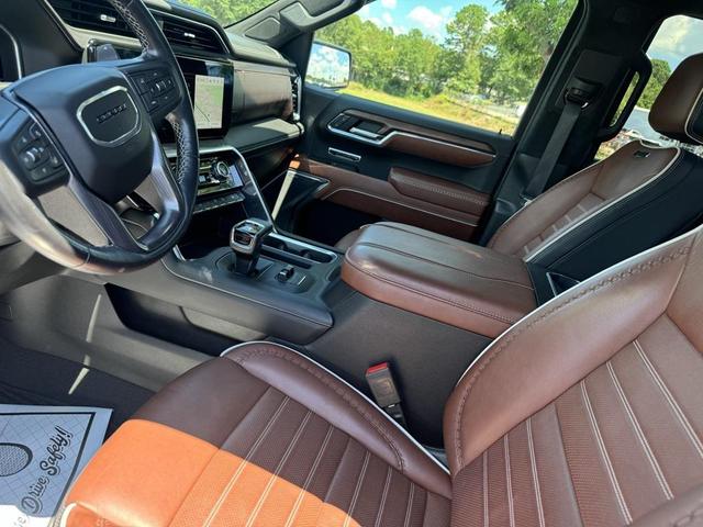 Photo of 2023 Onyx Black GMC Sierra 1500