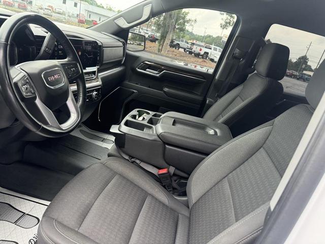 Photo of 2023 Summit White GMC Sierra 1500