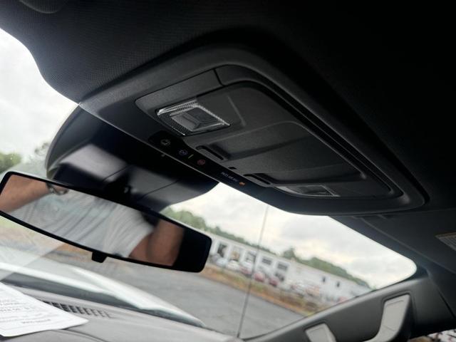 Photo of 2023 Summit White GMC Sierra 1500