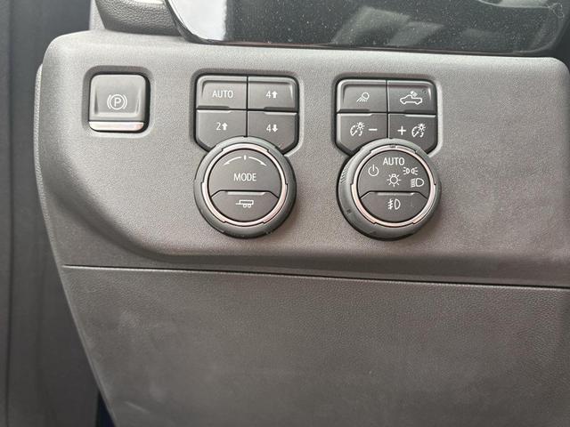 Photo of 2024 Glacier Blue Metallic Chevrolet Silverado 1500