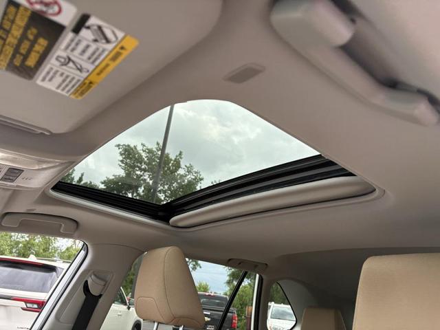 Photo of 2024 Ice Cap Toyota RAV4 Hybrid