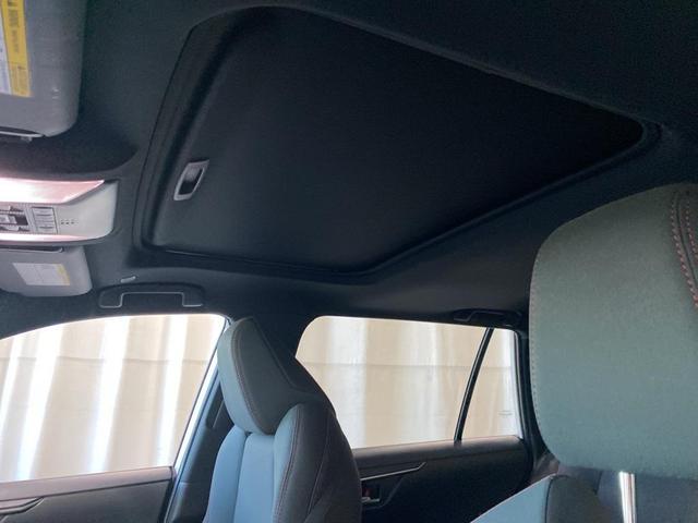 Photo of 2023 Ice Cap Toyota RAV4 Prime