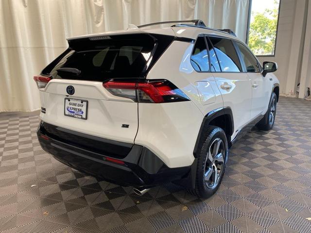 Photo of 2023 Ice Cap Toyota RAV4 Prime