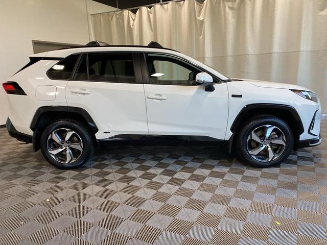 Photo of 2023 Ice Cap Toyota RAV4 Prime