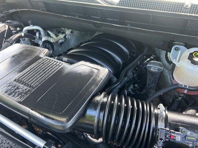 Photo of 2023 Black Chevrolet Suburban