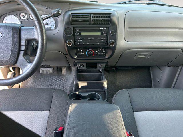 Photo of 2010 Silver Metallic Ford Ranger