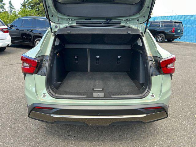 Photo of 2024 Cacti Green Chevrolet Trax