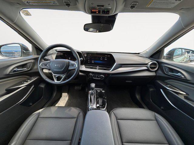 Photo of 2024 Cacti Green Chevrolet Trax