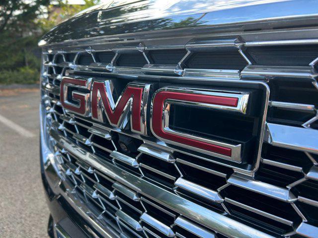 Photo of 2024 Ebony Twilight Metallic GMC Terrain