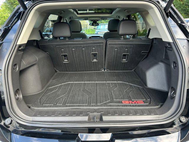 Photo of 2024 Ebony Twilight Metallic GMC Terrain