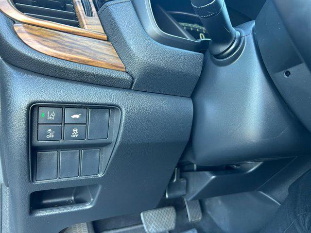 Photo of 2017 Black Honda CR-V