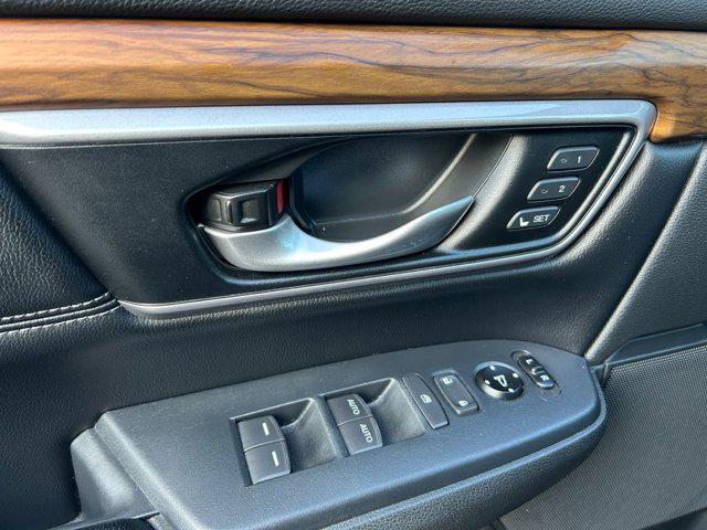 Photo of 2017 Black Honda CR-V