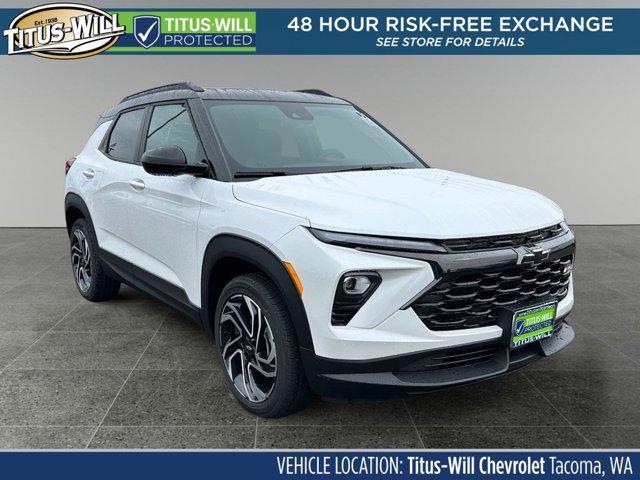 Photo of 2025 Iridescent Pearl Tricoat Chevrolet Trailblazer