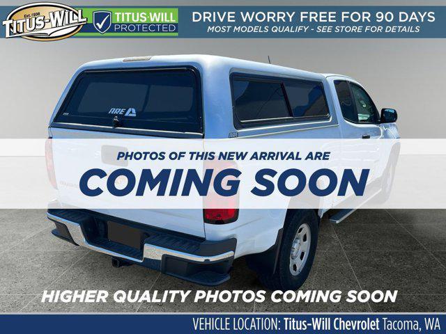 Photo of 2019 Summit White Chevrolet Colorado
