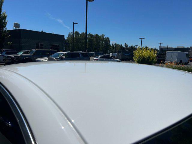 Photo of 2020 Summit White Chevrolet Malibu
