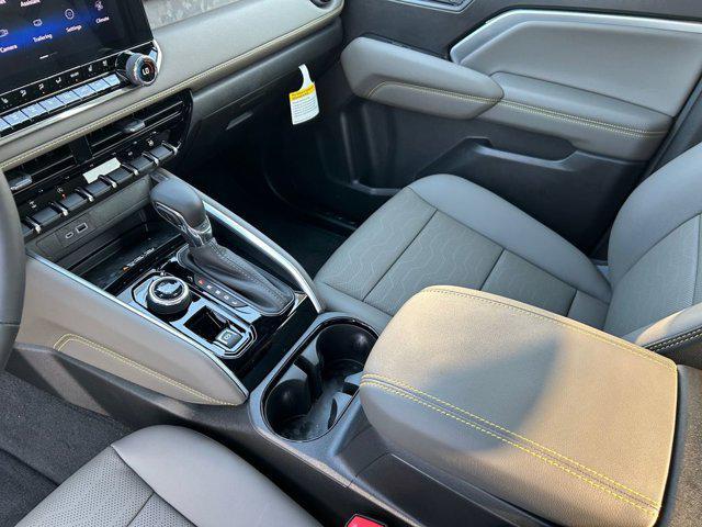 Photo of 2026 Summit White Chevrolet Colorado