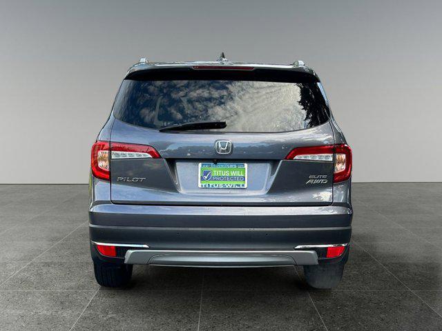Photo of 2021 Gray Honda Pilot