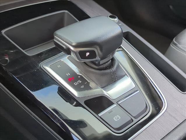 Photo of 2021 Navarra Blue Metallic Audi Q5